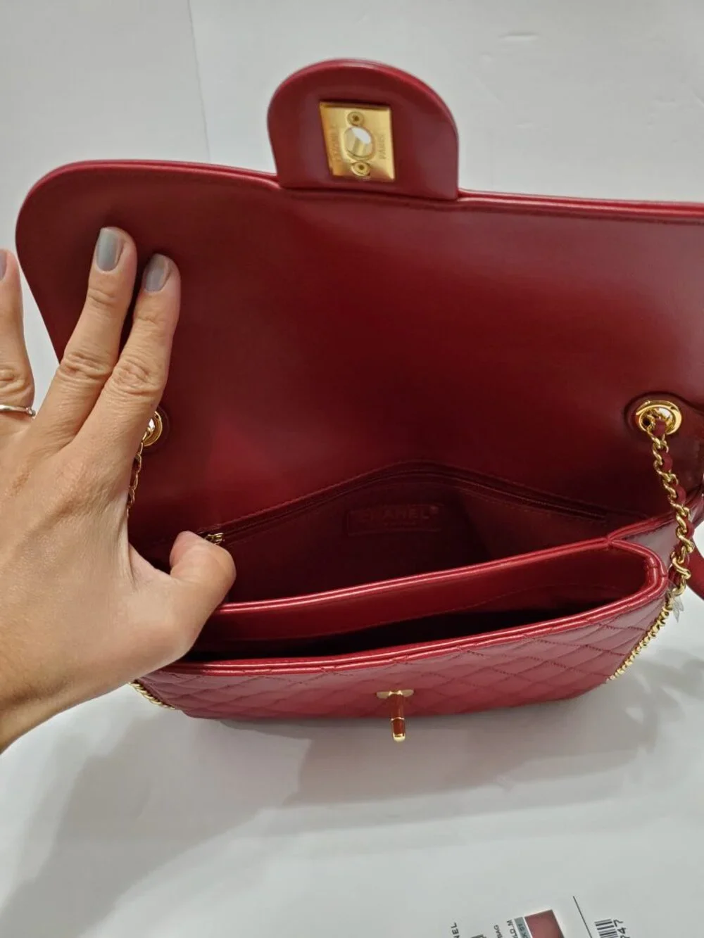 Chanel Unchained Red Leather Messenger Crossbody Flap Bag-NO DUST BAG